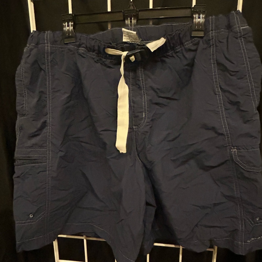 Columbia Men's Dark Blue Athletic Shorts